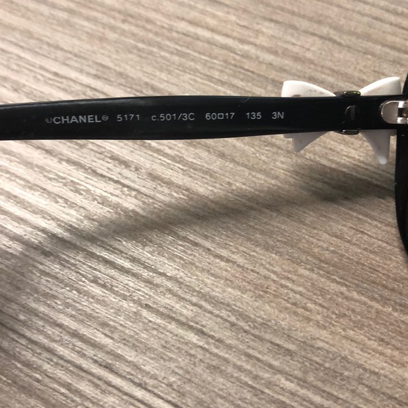 Chanel glasses - Picture 5 of 8